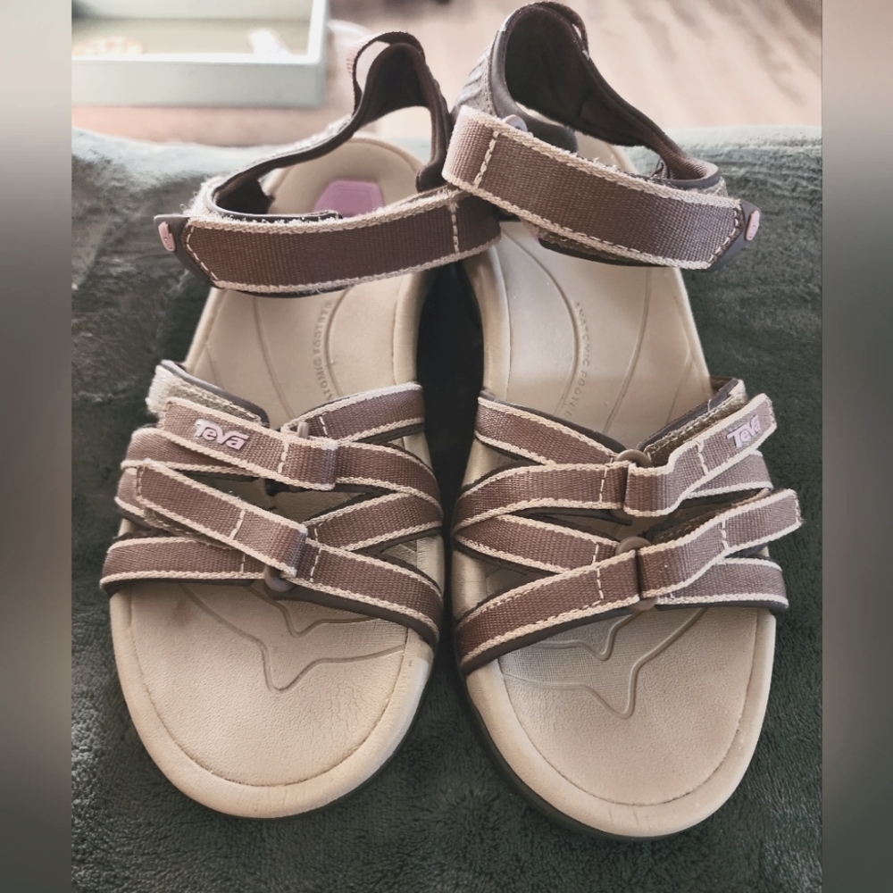 Teva Tirra Water friendly Sandals Womens 7.5